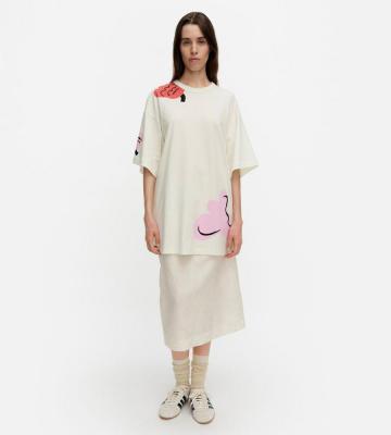 Puhua Kukasta Kukkaan Tシャツ